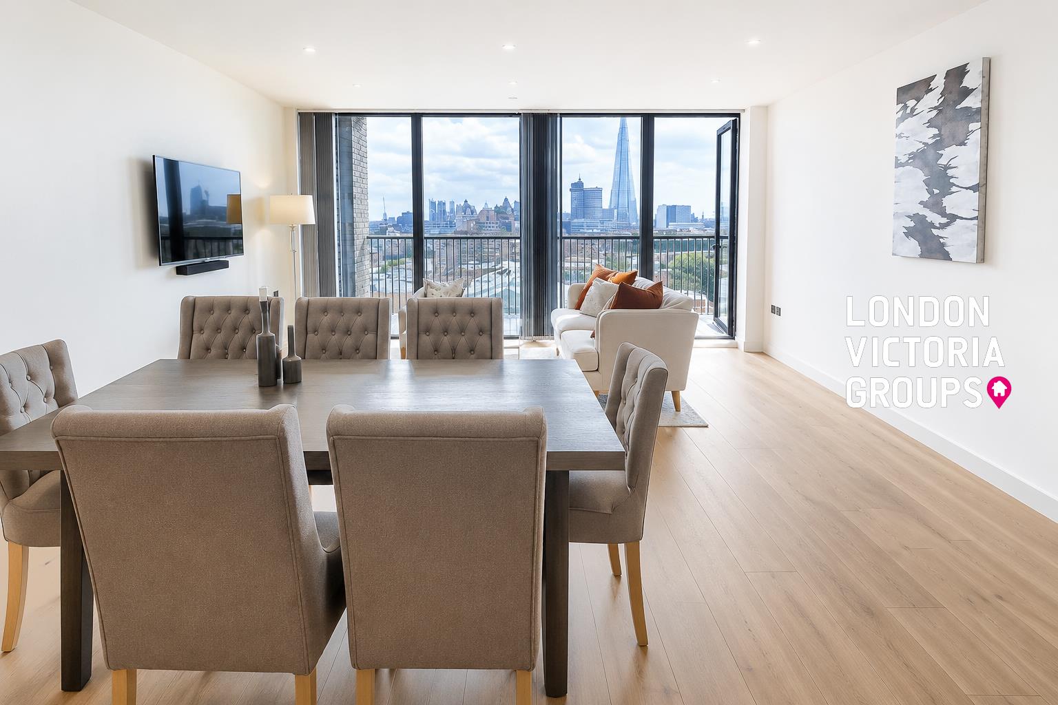 3 bed property in 1 Emery Way, London